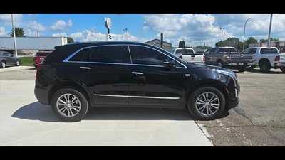 2021 Cadillac XT5, $32900.00. Photo 1