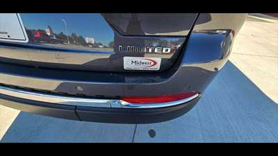 2023 Jeep Grand Cherokee, $40900.00. Photo 12