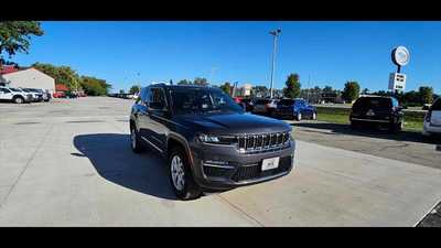 2023 Jeep Grand Cherokee, $40900.00. Photo 5