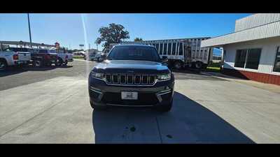 2023 Jeep Grand Cherokee, $40900.00. Photo 7