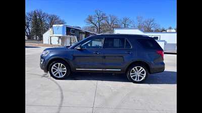 2017 Ford Explorer, $0.00. Photo 9