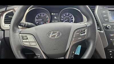 2018 Hyundai Santa Fe, $15900.00. Photo 11