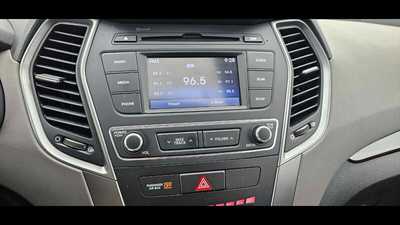2018 Hyundai Santa Fe, $15900.00. Photo 12