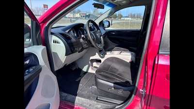 2013 Dodge Caravan, Grand, $0.00. Photo 11
