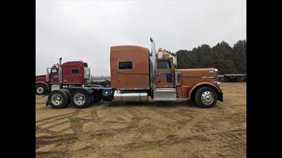 2020 Peterbilt 389, $0.00. Photo 3