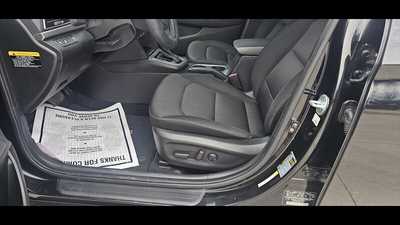 2017 Hyundai Elantra, $0.00. Photo 11