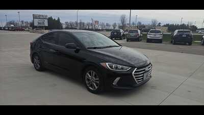 2017 Hyundai Elantra, $0.00. Photo 4