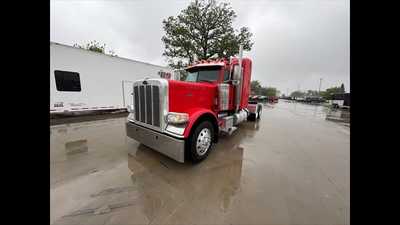 2021 Peterbilt 389, $0.00. Photo 2