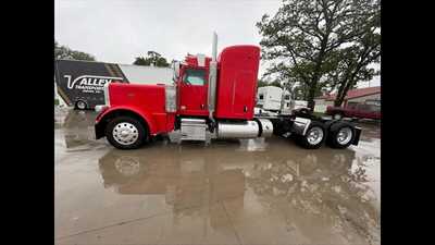 2021 Peterbilt 389, $0.00. Photo 5