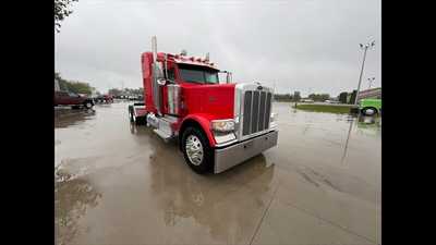 2021 Peterbilt 389, $0.00. Photo 1