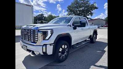 2024 GMC 3500 Crew Cab, $0.00. Photo 5
