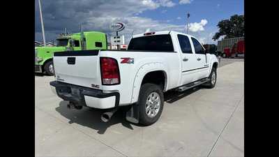 2014 GMC 3500 Crew Cab, $0.00. Photo 5