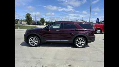 2022 Ford Explorer, $0.00. Photo 7