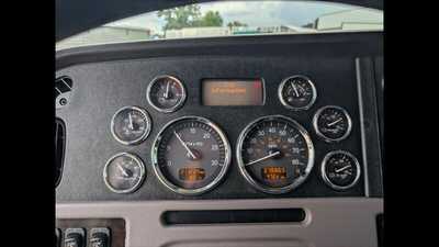 2020 Peterbilt 389, $0.00. Photo 10