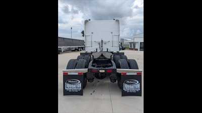 2020 Peterbilt 389, $0.00. Photo 8