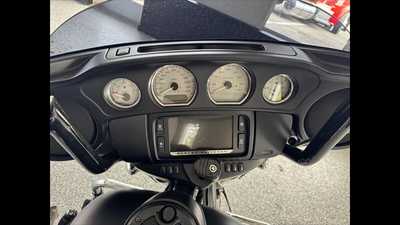 2017 Harley Davidson Street Glide, $0.00. Photo 6