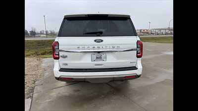 2022 Ford Expedition Max, $0.00. Photo 3