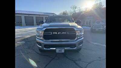 2019 RAM 3500 Crew Cab, $0.00. Photo 4