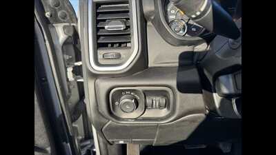 2019 RAM 3500 Crew Cab, $0.00. Photo 9