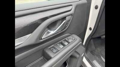 2022 GMC Yukon, $0.00. Photo 8