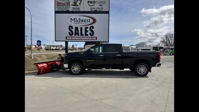 2025 Chevrolet Silverado 3500, $0.00. Photo 8