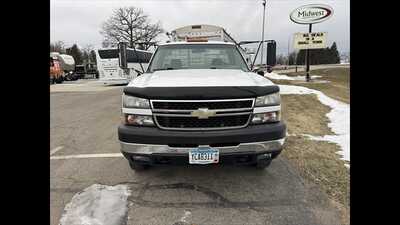 2006 Chevrolet 3500 Reg Cab, $0.00. Photo 6