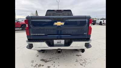 2022 Chevrolet 3500 Crew Cab, $0.00. Photo 5