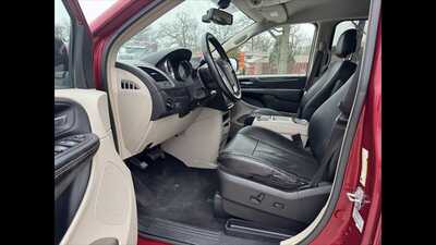 2015 Chrysler Town & Country, $0.00. Photo 7