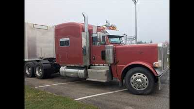 2015 Peterbilt 389, $0.00. Photo 2