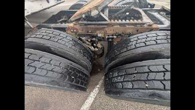 2015 Peterbilt 389, $0.00. Photo 6