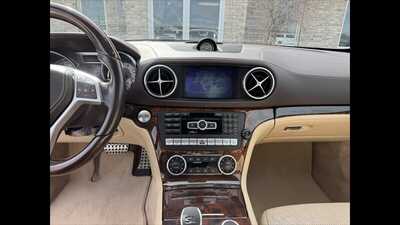 2015 Mercedes-Benz SL-Class, $0.00. Photo 10