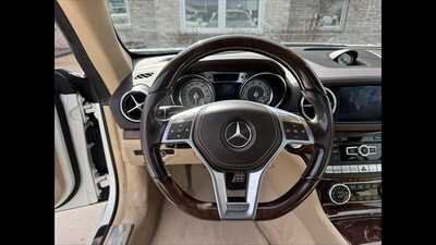 2015 Mercedes-Benz SL-Class, $0.00. Photo 9