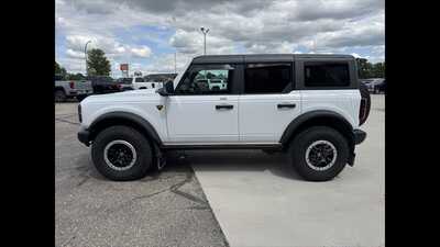 2022 Ford Bronco, $0.00. Photo 3