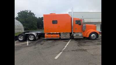 2000 Kenworth W900, $0.00. Photo 2