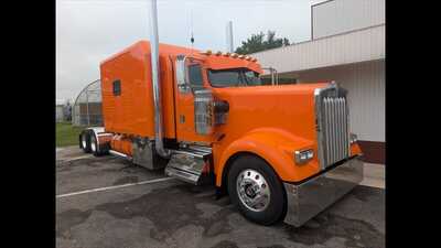 2000 Kenworth W900, $0.00. Photo 1