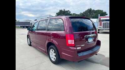 2008 Chrysler Town & Country, $0.00. Photo 7