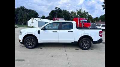 2024 Ford Maverick, $32900.00. Photo 2