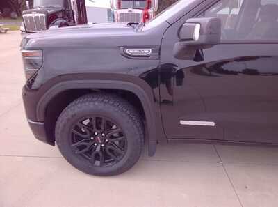 2025 GMC Sierra 1500, $48900.00. Photo 10