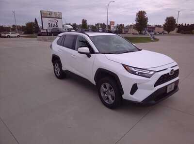 2025 Toyota RAV4, $0.00. Photo 5