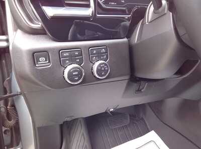 2025 GMC 1500 Crew Cab, $48900.00. Photo 12