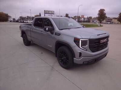 2025 GMC 1500 Crew Cab, $48900.00. Photo 8