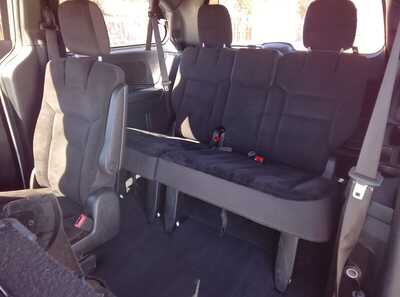2018 Dodge Caravan, Grand, $10900.00. Photo 12