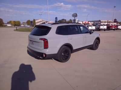 2024 Kia Telluride, $35900.00. Photo 12