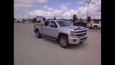 2019 Chevrolet 3500 Crew Cab, $32900.00. Photo 6