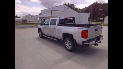 2019 Chevrolet 3500 Crew Cab, $32900.00. Photo 7