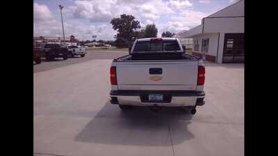 2019 Chevrolet 3500 Crew Cab, $32900.00. Photo 8