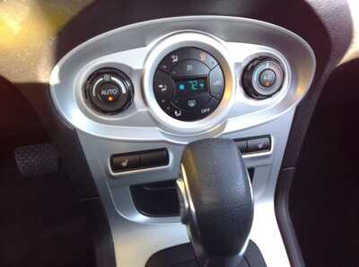 2016 Ford Fiesta, $10000.00. Photo 11