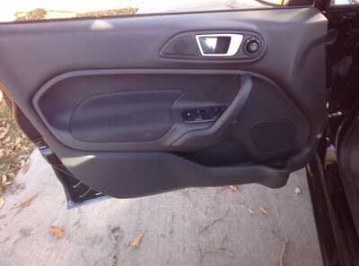 2016 Ford Fiesta, $10000.00. Photo 9