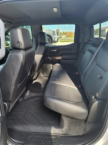 2020 Chevrolet 1500 Crew Cab, $36900.00. Photo 12