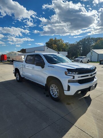 2020 Chevrolet 1500 Crew Cab, $36900.00. Photo 5